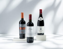 PRIE RAUDONOS MĖSOS