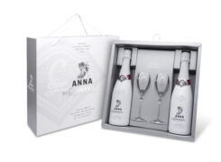 ANNA CODORNIU 2 buteliai ir 2 taurės dėžutėje